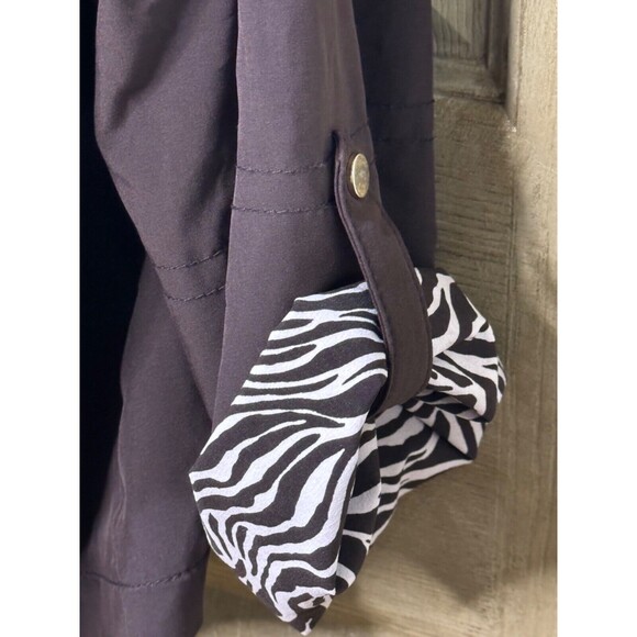 Zenergy b Chico's Jacket Women's 3 Brown Zebra Print Zip Up Roll Tab Lightweight - Picture 7 of 8